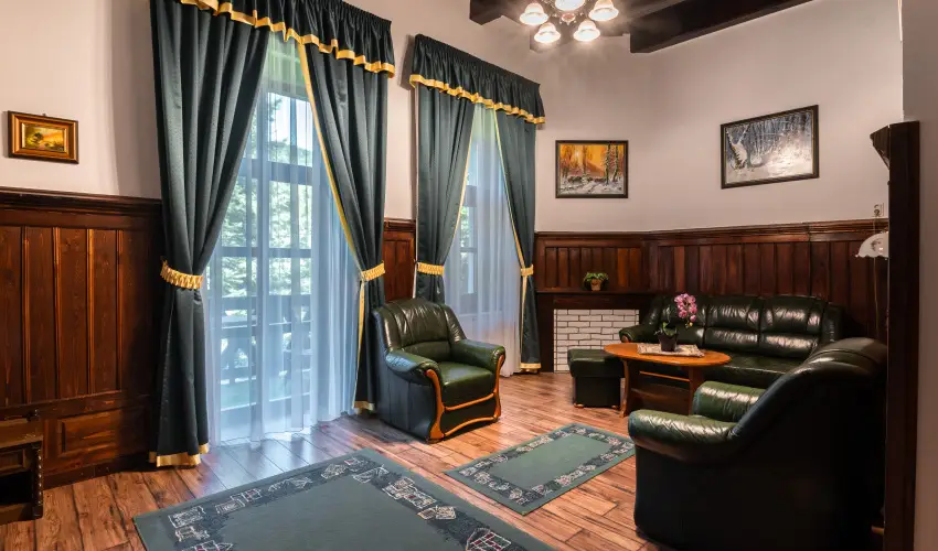 Kkapu Vadszkastly s Hotel & Apartments Nagyhuta - Hsvt (min. 2 j)