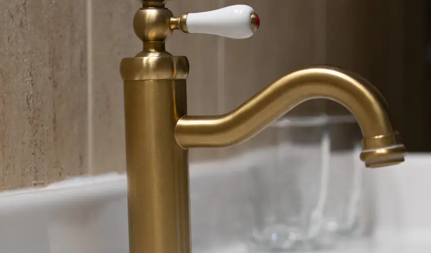 Kkapu Vadszkastly s Hotel & Apartments Nagyhuta - Hsvt (min. 2 j)