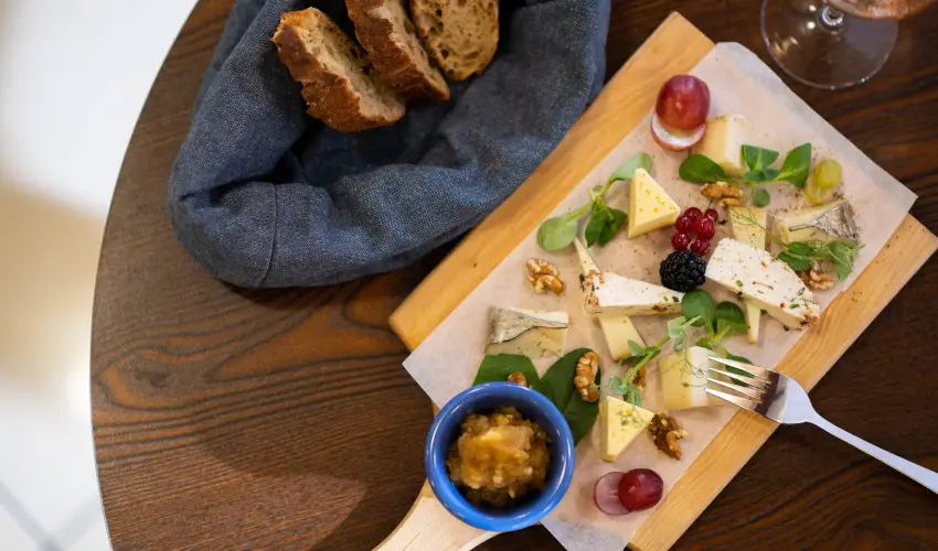 Kkapu Vadszkastly s Hotel & Apartments Nagyhuta - Hsvt (min. 2 j)