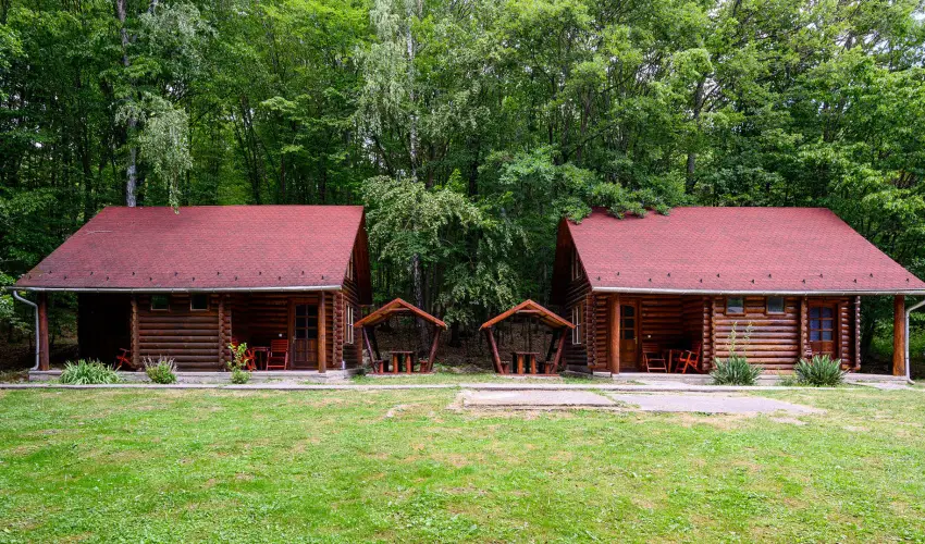 Kkapu Vadszkastly s Hotel & Apartments Nagyhuta - Hsvt (min. 2 j)