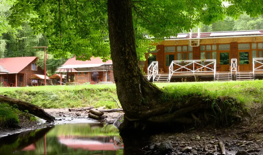 Kkapu Vadszkastly s Hotel & Apartments Nagyhuta - Hsvt (min. 2 j)