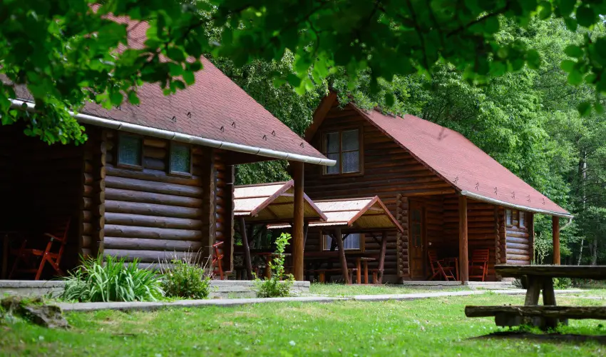 Kkapu Vadszkastly s Hotel & Apartments Nagyhuta - Hsvt (min. 2 j)