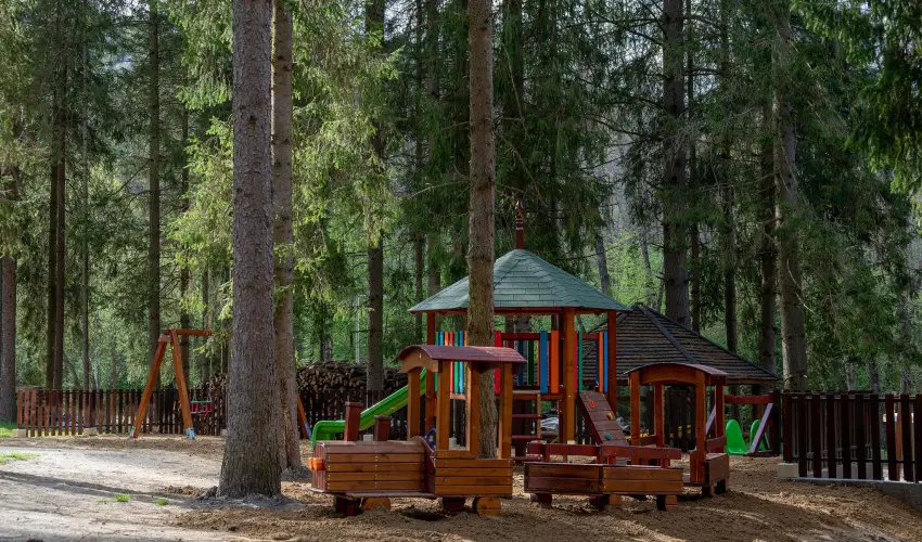 Kkapu Vadszkastly s Hotel & Apartments Nagyhuta - Hsvt (min. 2 j)