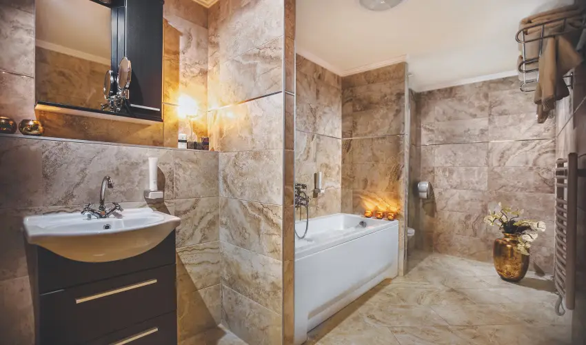 Koml Hotel Gyula - Hsvt (min. 2 j)