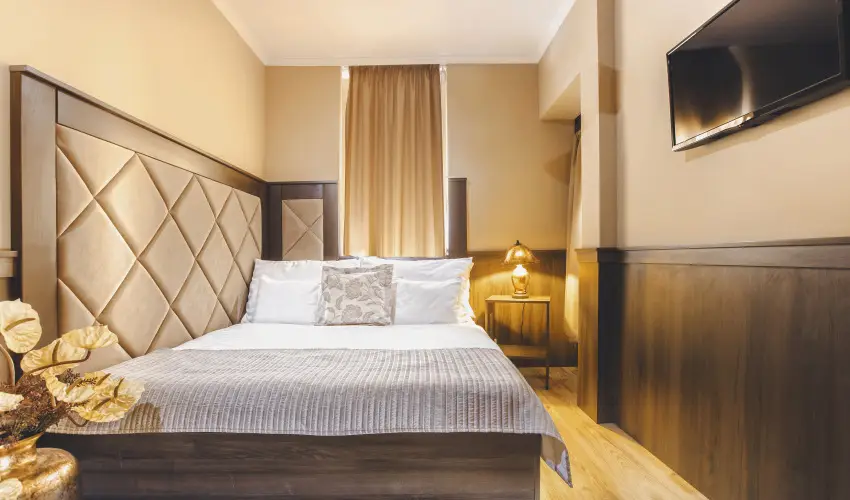 Koml Hotel Gyula - Hsvt (min. 2 j)