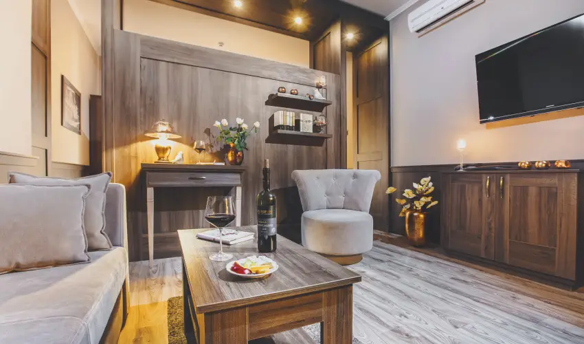 Koml Hotel Gyula - Hsvt (min. 2 j)