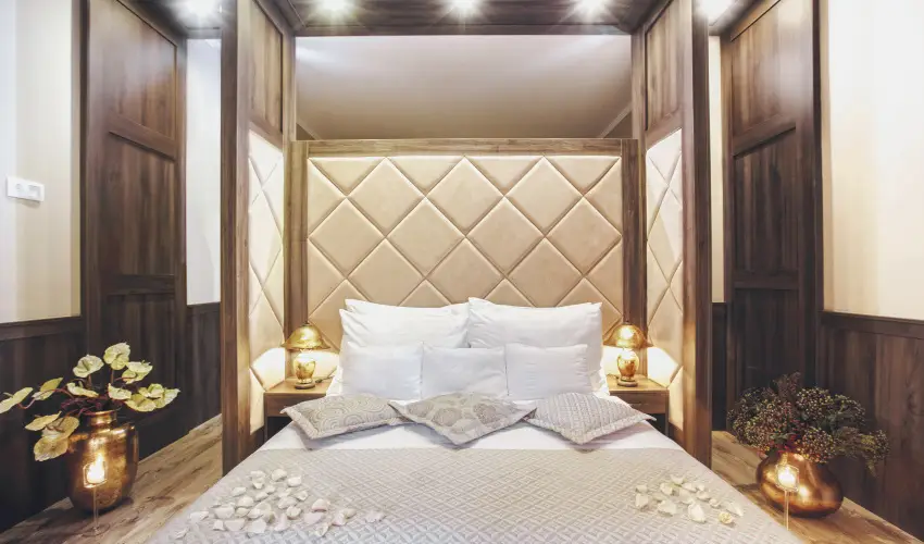 Koml Hotel Gyula - Hsvt (min. 2 j)