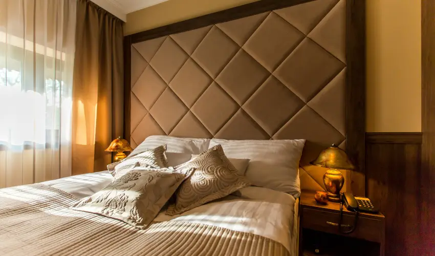 Koml Hotel Gyula - Hsvt (min. 2 j)