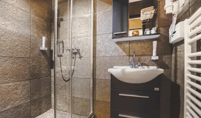 Koml Hotel Gyula - Hsvt (min. 2 j)