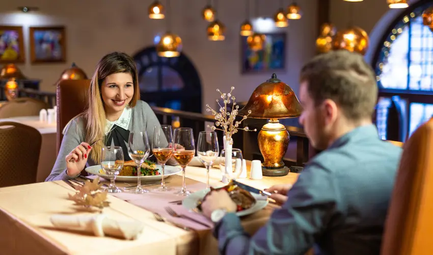 Koml Hotel Gyula - Hsvt (min. 2 j)