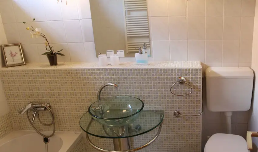 K�szeghegyalja Vend�gh�z Horv�tzsid�ny - H�sv�t az Alpok alj�n