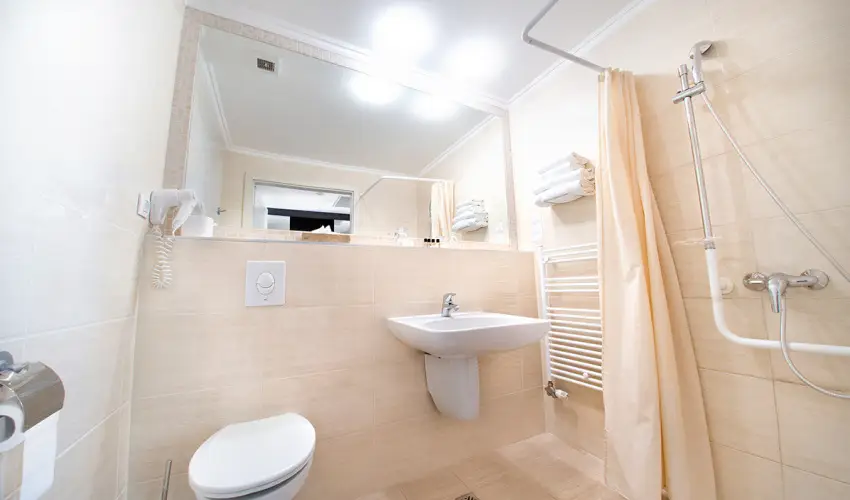 Kristly Imperial Hotel Tata - Hsvt (min. 2 j)