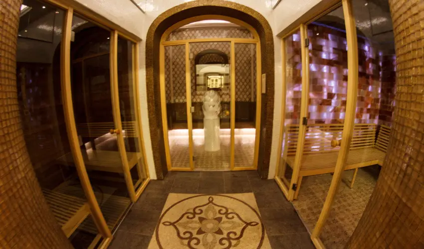 Kristly Imperial Hotel Tata - Hsvt (min. 2 j)