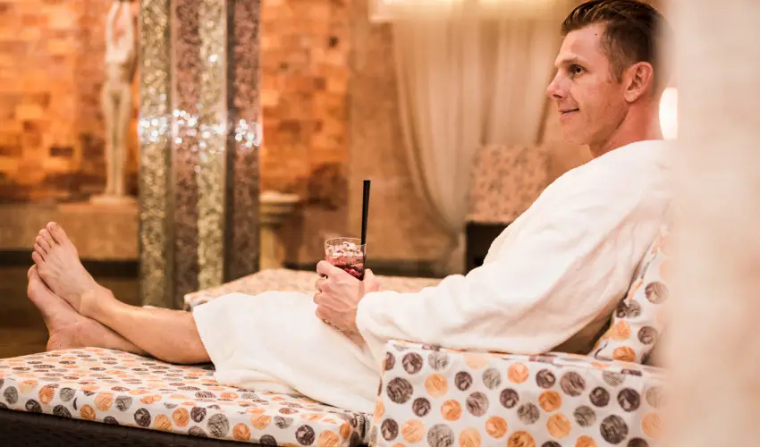 Kristly Imperial Hotel Tata - Hsvt (min. 2 j)