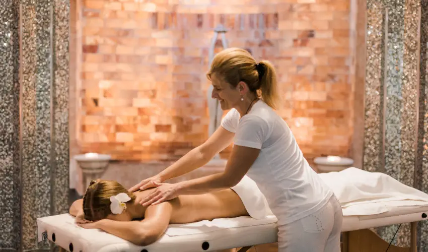 Kristly Imperial Hotel Tata - Hsvt (min. 2 j)