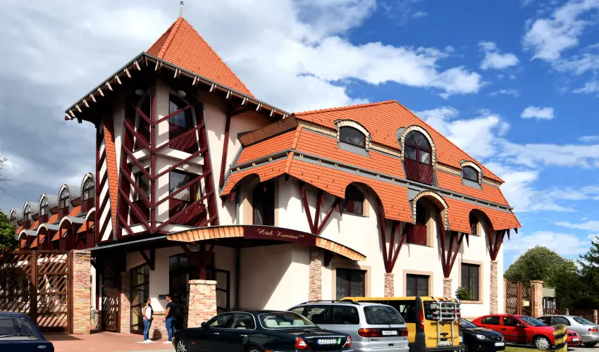 Hotel Kum�nia Kis�jsz�ll�s - H�sv�t