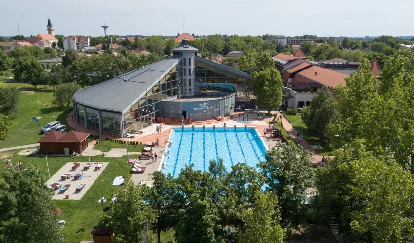 Hotel Kum�nia Kis�jsz�ll�s - H�sv�t