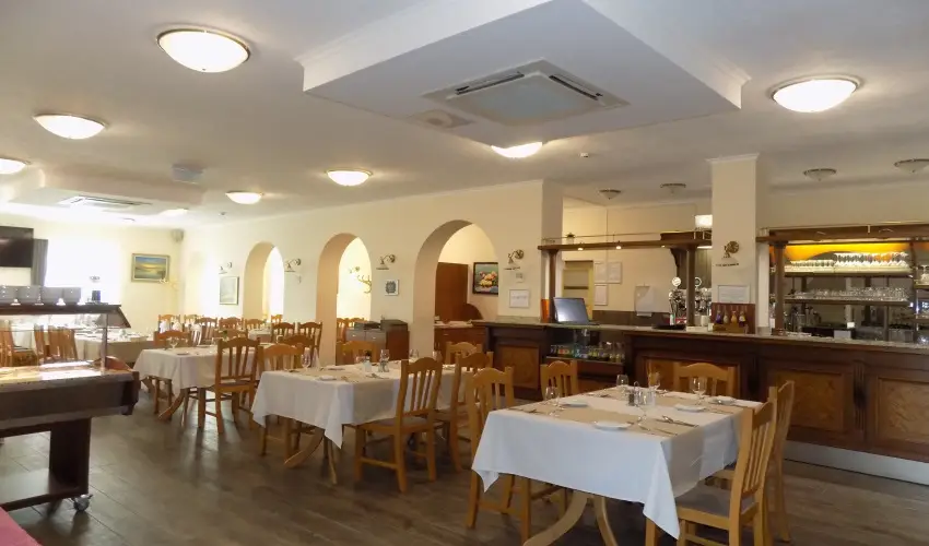 Land-Plan Hotel & Restaurant T�lt�stava - H�sv�t 