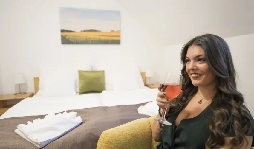 Land-Plan Hotel & Restaurant T�lt�stava - H�sv�t 