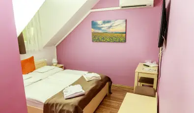 Land-Plan Hotel & Restaurant T�lt�stava