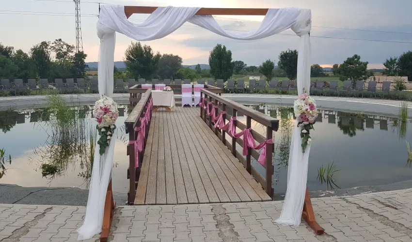 Land-Plan Hotel & Restaurant T�lt�stava - H�sv�t 