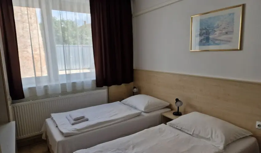 Lencs�s Apartmanh�z Apartmanok Sopron - H�sv�t