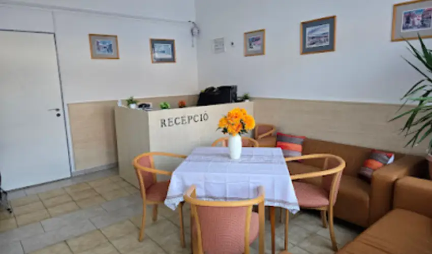 Lencs�s Apartmanh�z Apartmanok Sopron - H�sv�t