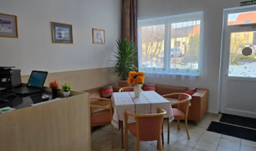 Lencs�s Apartmanh�z Apartmanok Sopron - H�sv�t