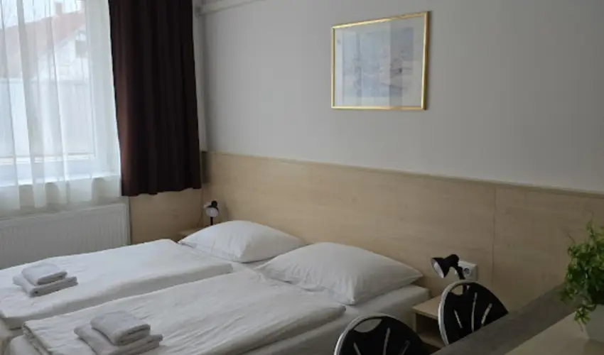 Lencs�s Apartmanh�z Apartmanok Sopron - H�sv�t