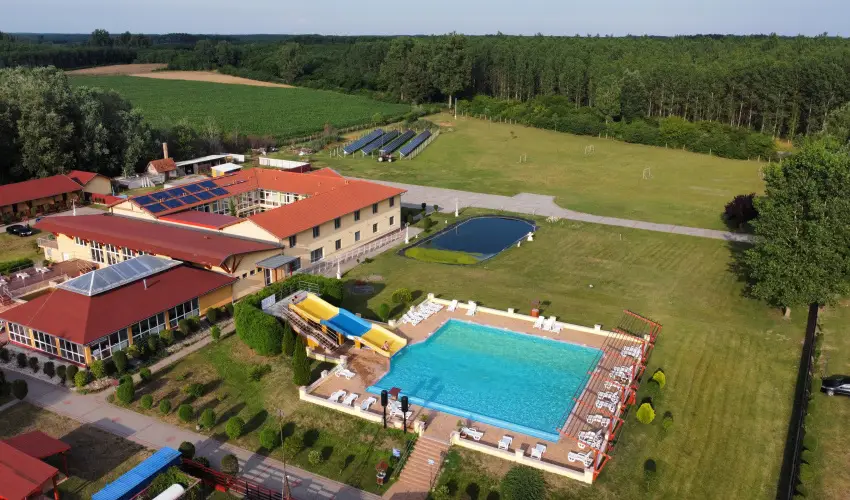 Ligetalja Term�l Hotel Pen�szlek - H�sv�t (min. 3 �j)