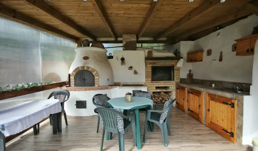 Lilla Apartmanh�zak Szilv�sv�rad - H�sv�t