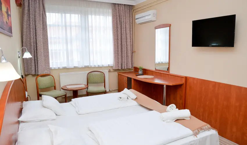 Major Panzi� & �tterem Hajd�szoboszl� - H�sv�t (min. 2 �j)