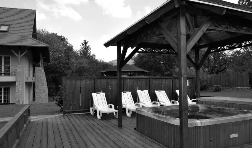 Malomkert Hotel Nagyb�rzs�ny - H�sv�t (min. 2 �j)