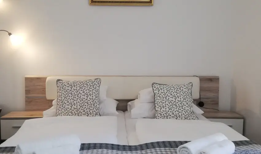 Malom-t Vendghz Tapolca - Hsvt