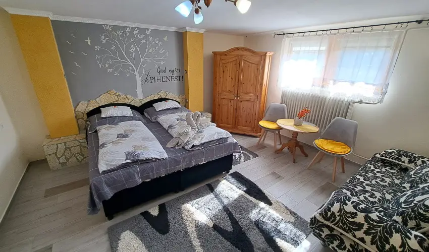 Margar�ta Panzi� S�rospatak - H�sv�t (min. 2 �j)