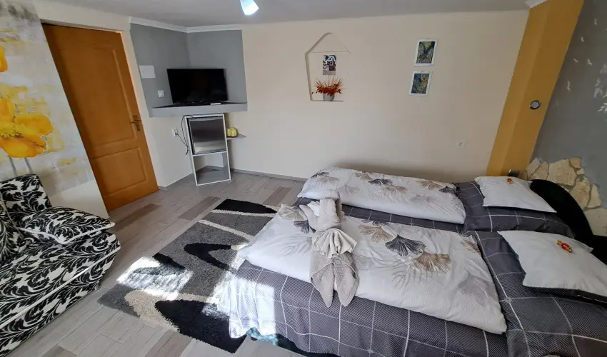 Margar�ta Panzi� S�rospatak - H�sv�t (min. 2 �j)