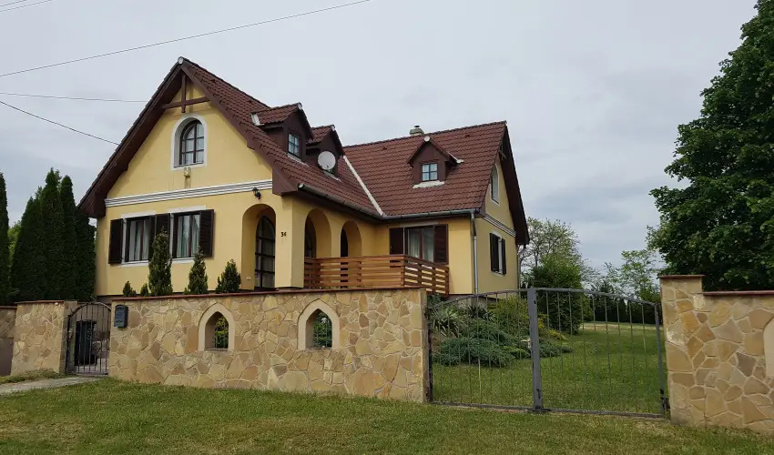 M�rk�i Vend�gh�z M�rk� - H�sv�t (min. 2 �j)