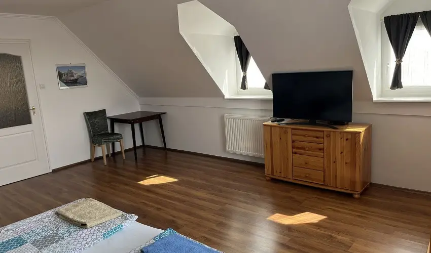 M�rk�i Vend�gh�z - kapu a Bakonyra M�rk� - H�sv�t (min. 2 �j)