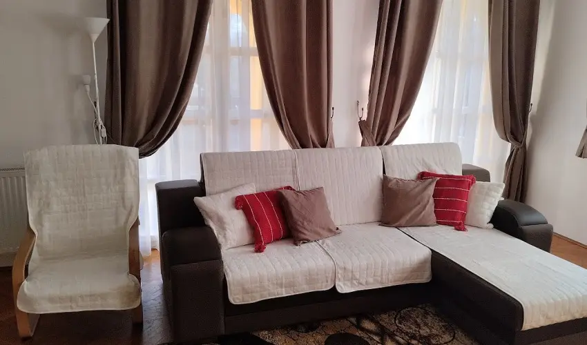 M�rk�i Vend�gh�z - kapu a Bakonyra M�rk� - H�sv�t (min. 2 �j)