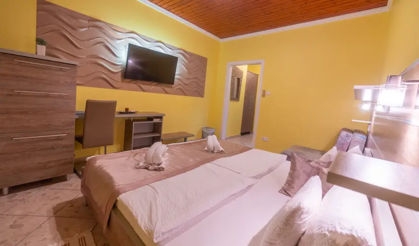 M�rv�ny Panzi� Hajd�szoboszl� - H�sv�t (min. 3 �j)