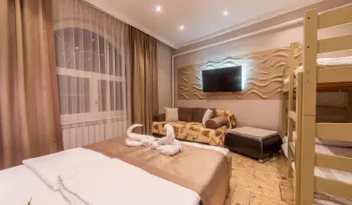 M�rv�ny Panzi� Hajd�szoboszl�