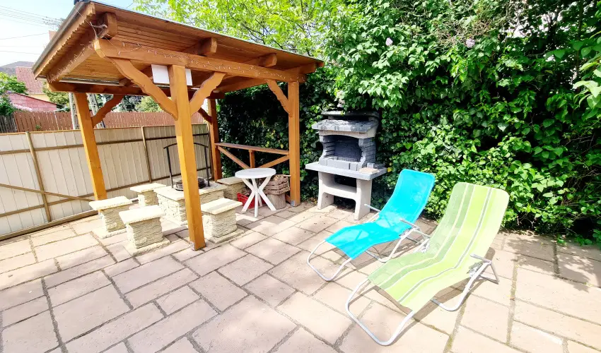 Mary Apartman Hajd�szoboszl� - H�sv�t (min. 2 �j)
