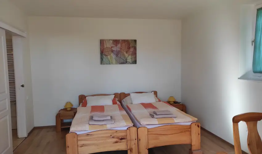 Montana Vendghz Balatonederics - Hsvt (min. 2 j)