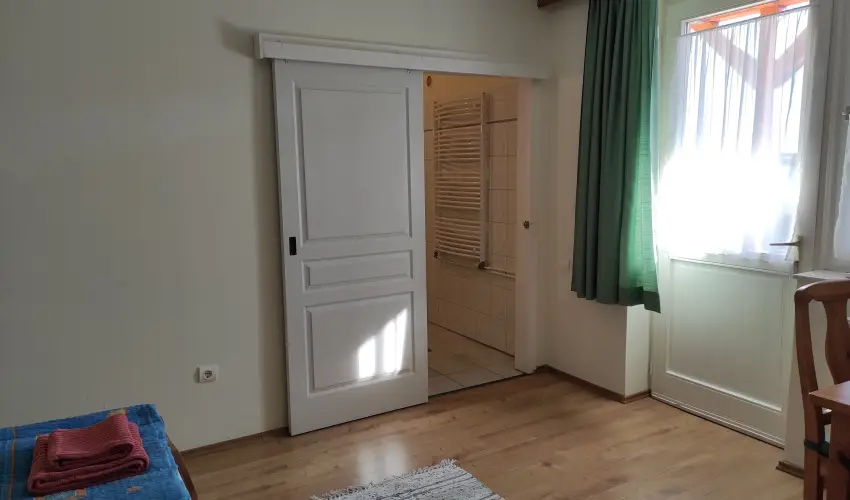 Montana Vendghz Balatonederics - Hsvt (min. 2 j)