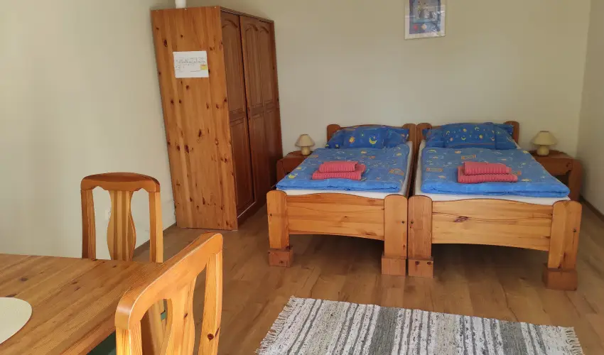 Montana Vendghz Balatonederics - Hsvt (min. 2 j)