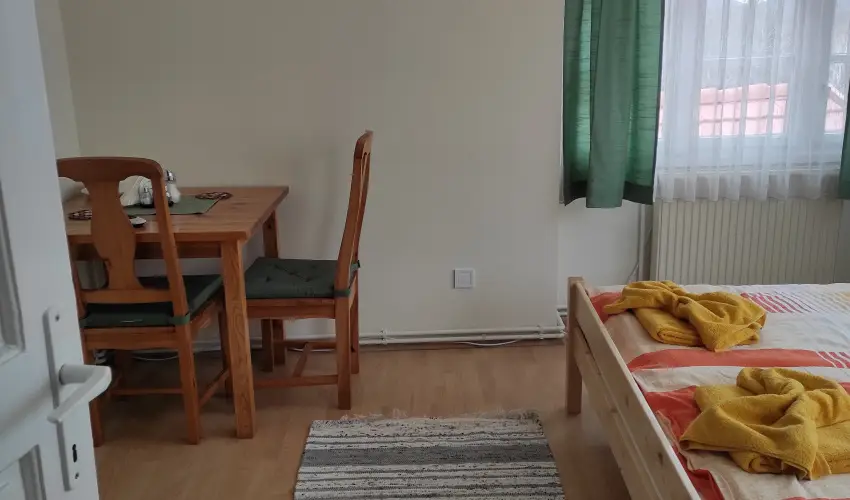 Montana Vendghz Balatonederics - Hsvt (min. 2 j)