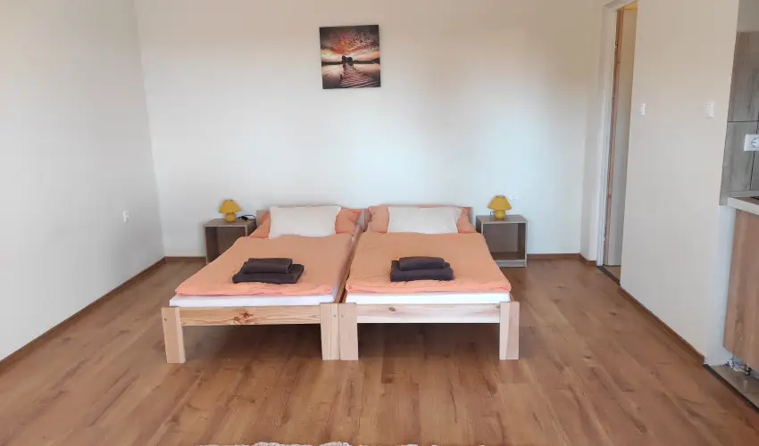 Montana Vendghz Balatonederics - Hsvt (min. 2 j)