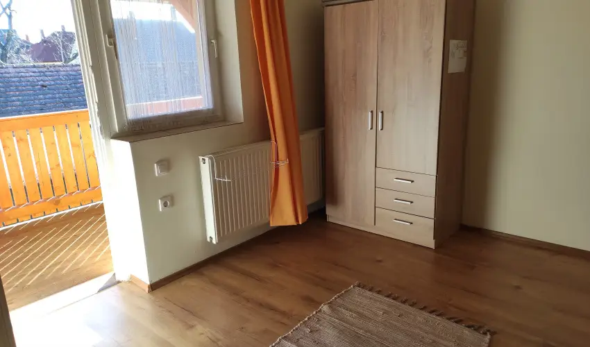 Montana Vendghz Balatonederics - Hsvt (min. 2 j)