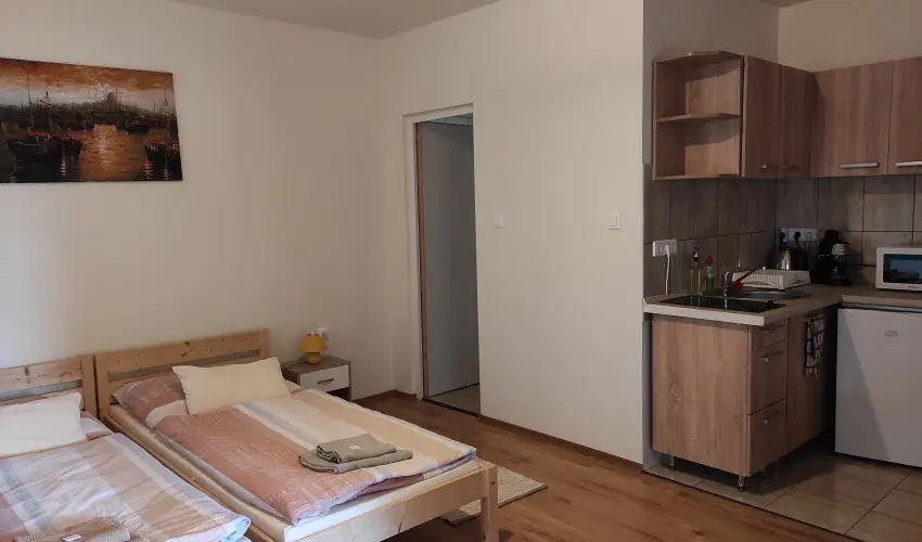 Montana Vendghz Balatonederics - Hsvt (min. 2 j)