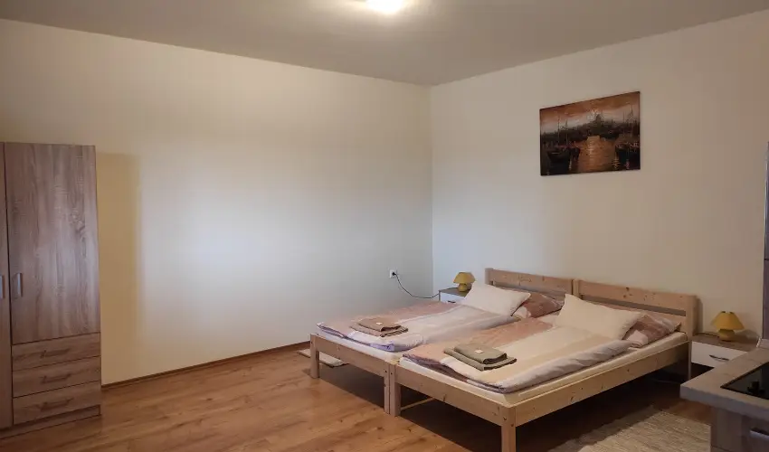 Montana Vendghz Balatonederics - Hsvt (min. 2 j)